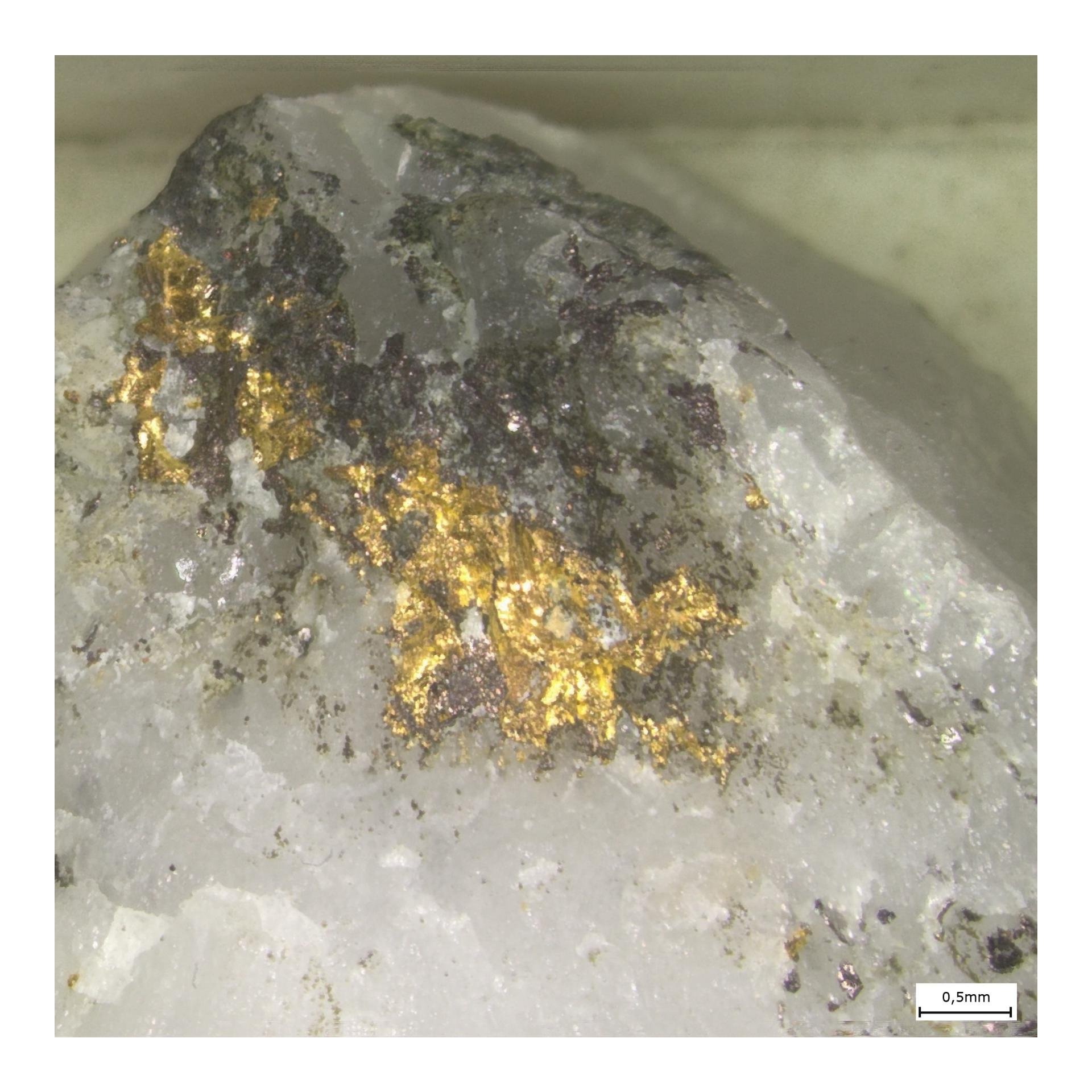 Astro Sweden Mineralstuff med naturligt guld